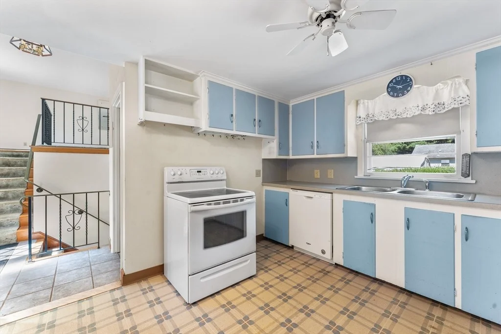 Photo of 48 Westbrook Dr