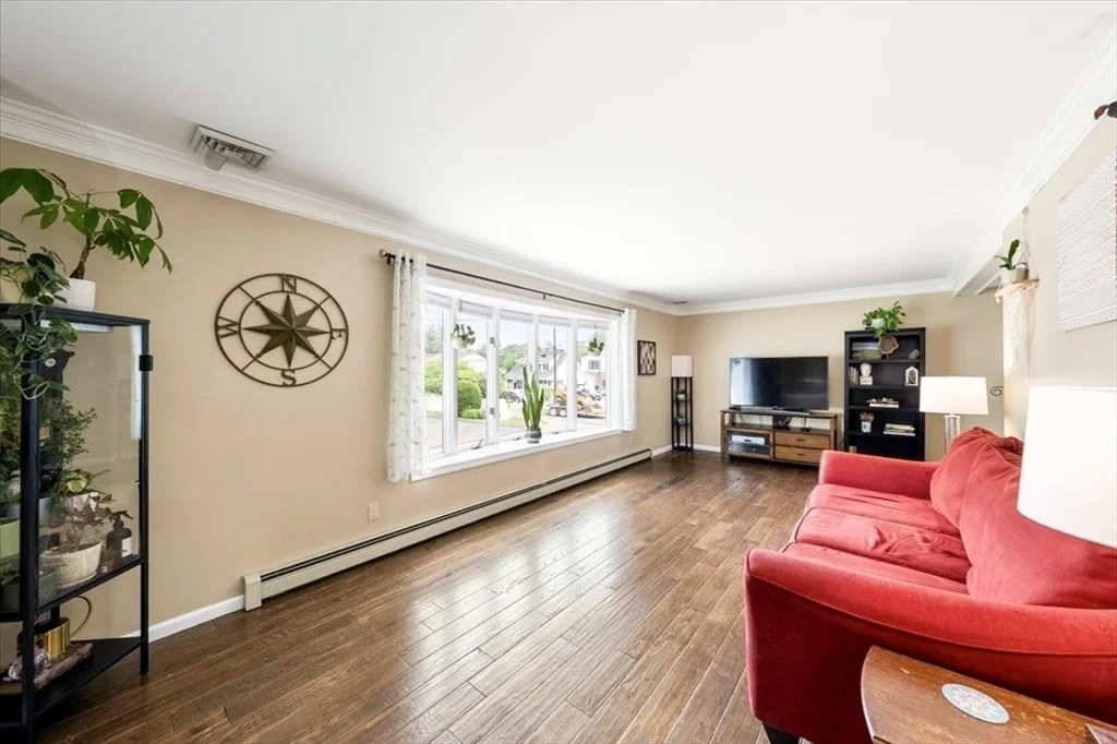 Photo of 44 Middlesex Rd