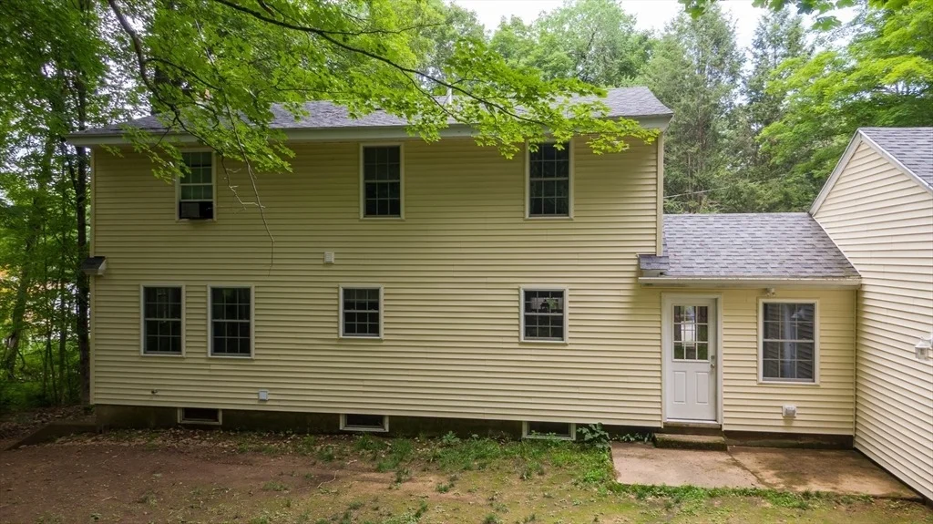 Photo of 114 Burbank Ave