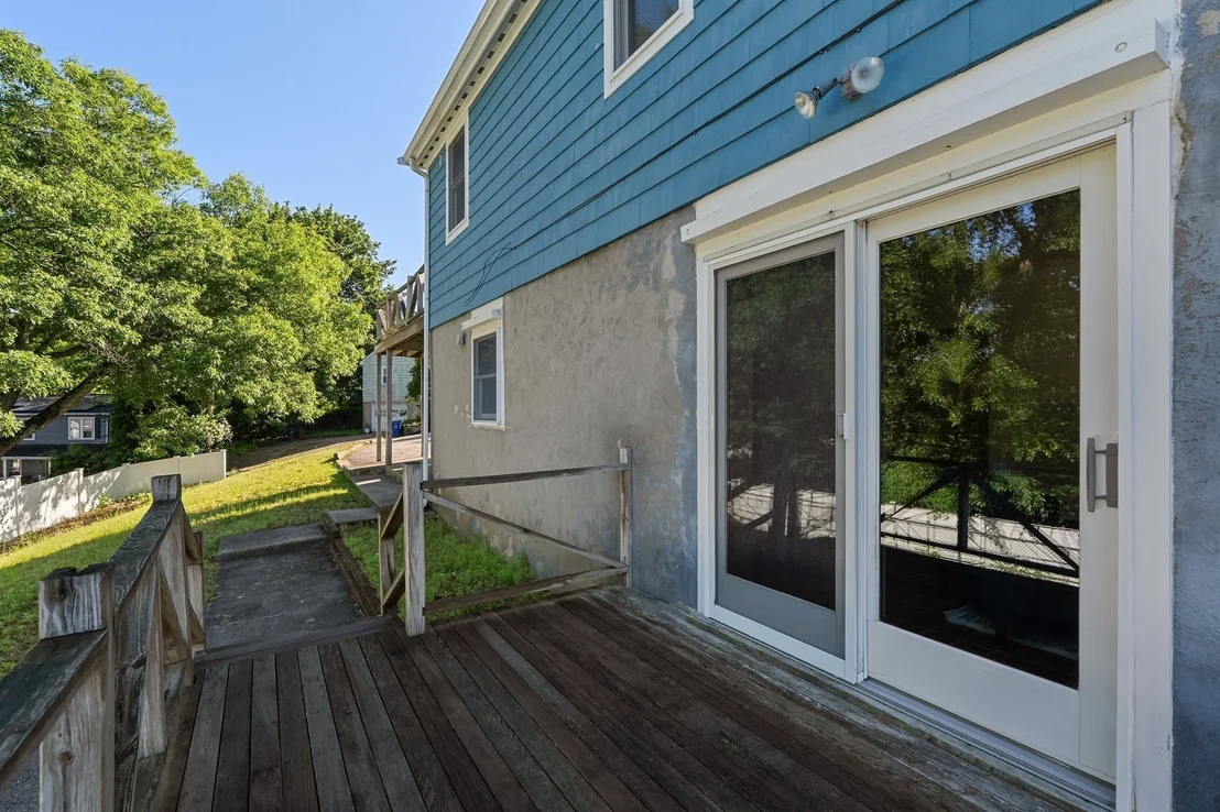 Photo of 298 Forest St