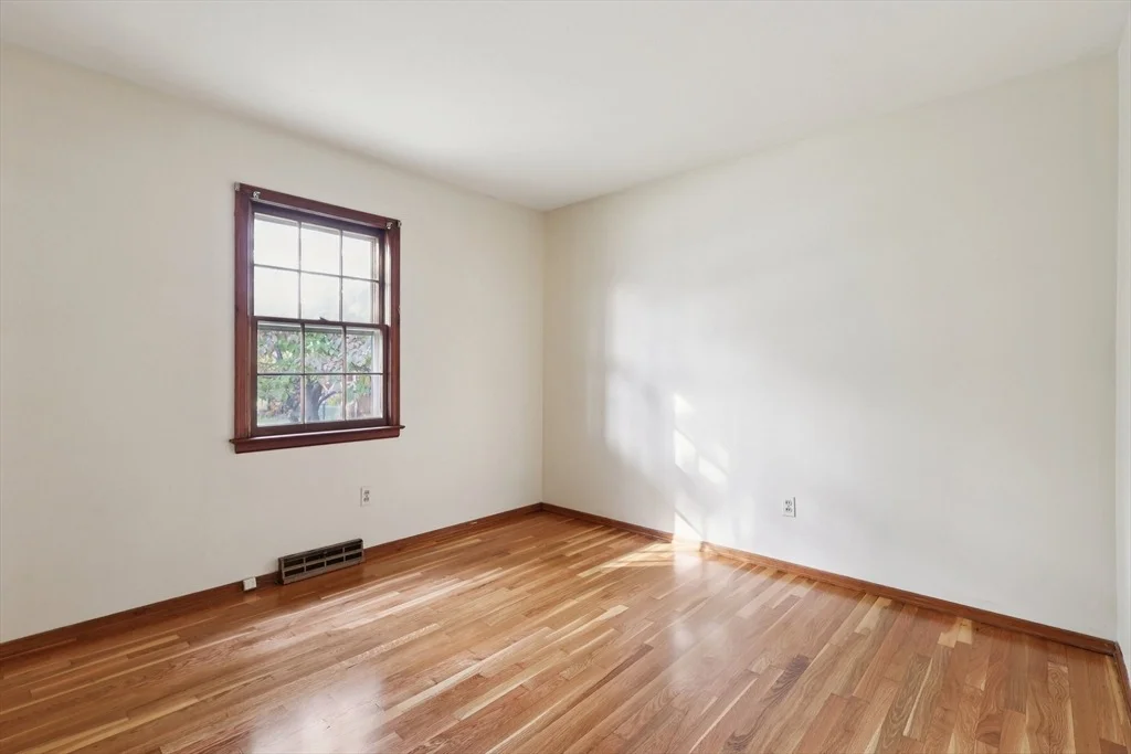 Photo of 26 Leeds St