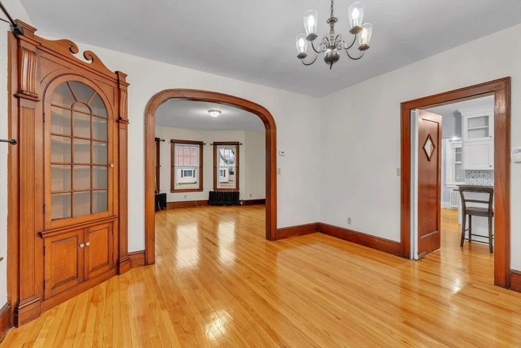 Photo of 458 Broadway St
