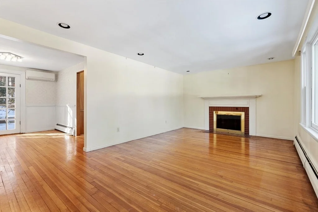 Photo of 7 Kelley Rd