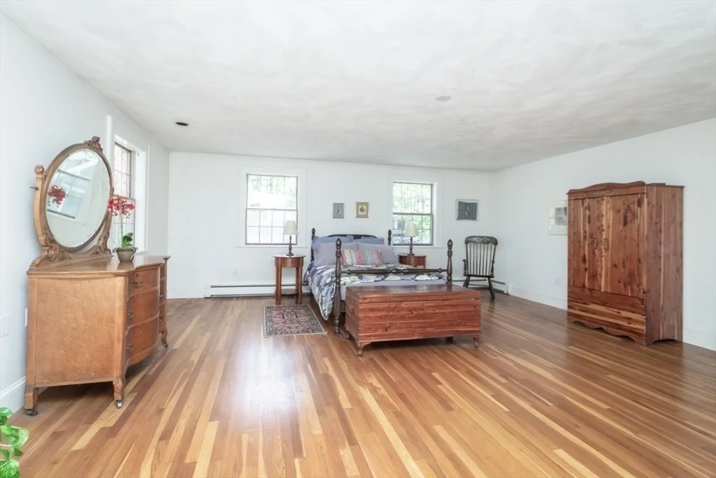 Photo of 4 Crescent St