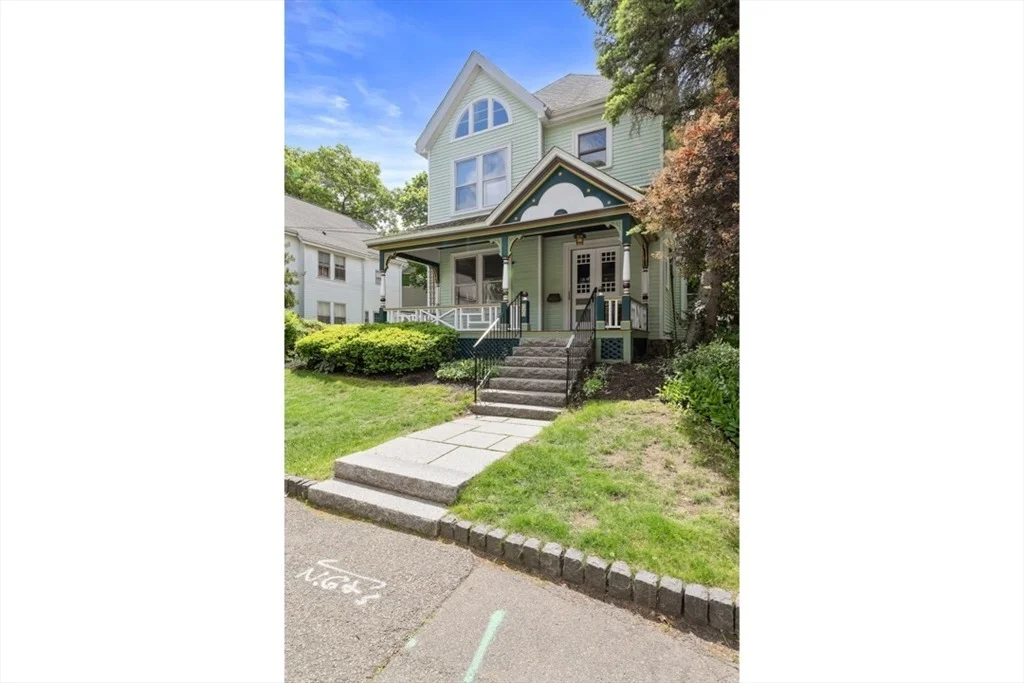 Photo of 20 Riverview Ave