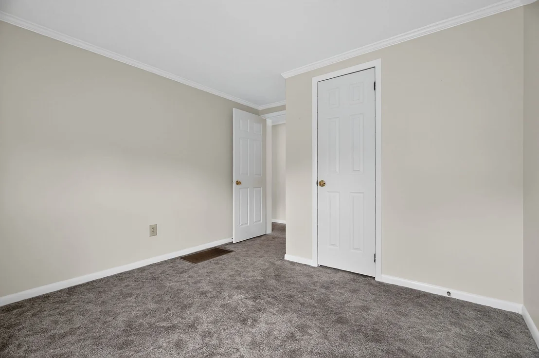 Photo of 9 Douglas Dr