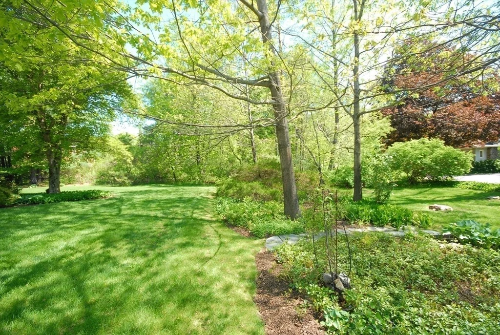 Photo of 275 Old Harvard Road