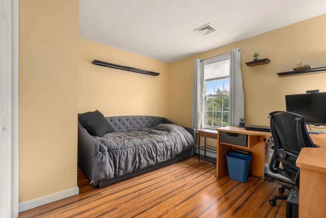 Photo of 120 North Ave