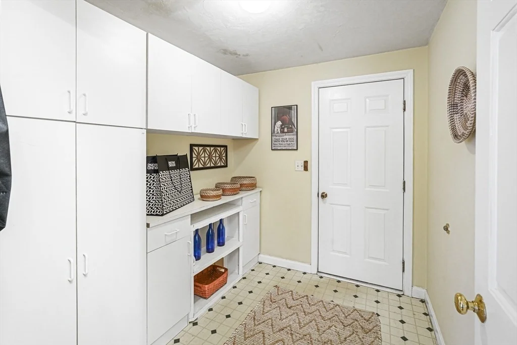 Photo of 9 Cardinal Cir