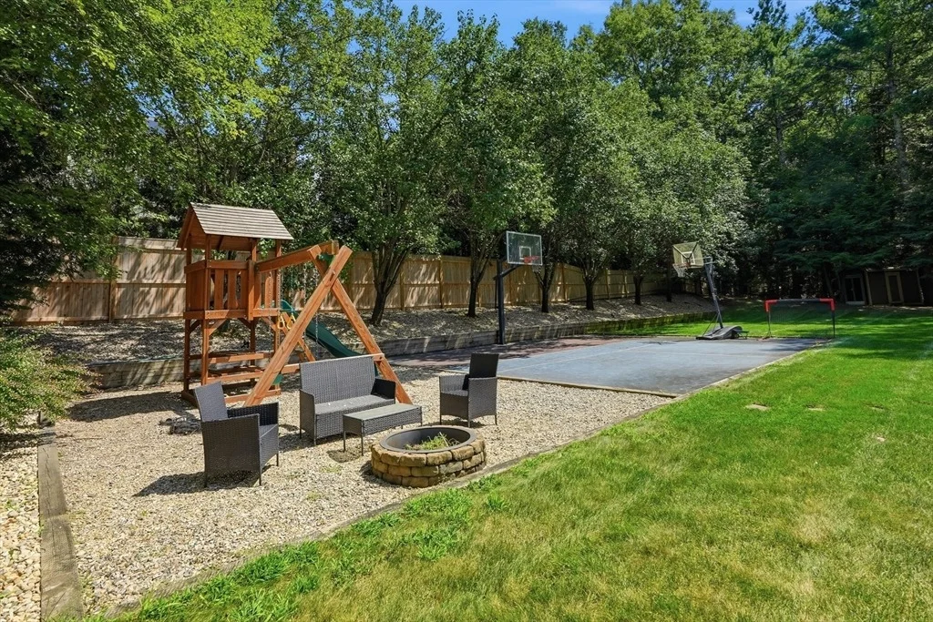 Photo of 25 Hidden Valley Rd