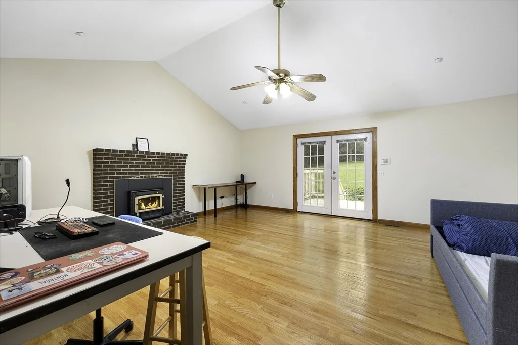 Photo of 7 Margaret Dr