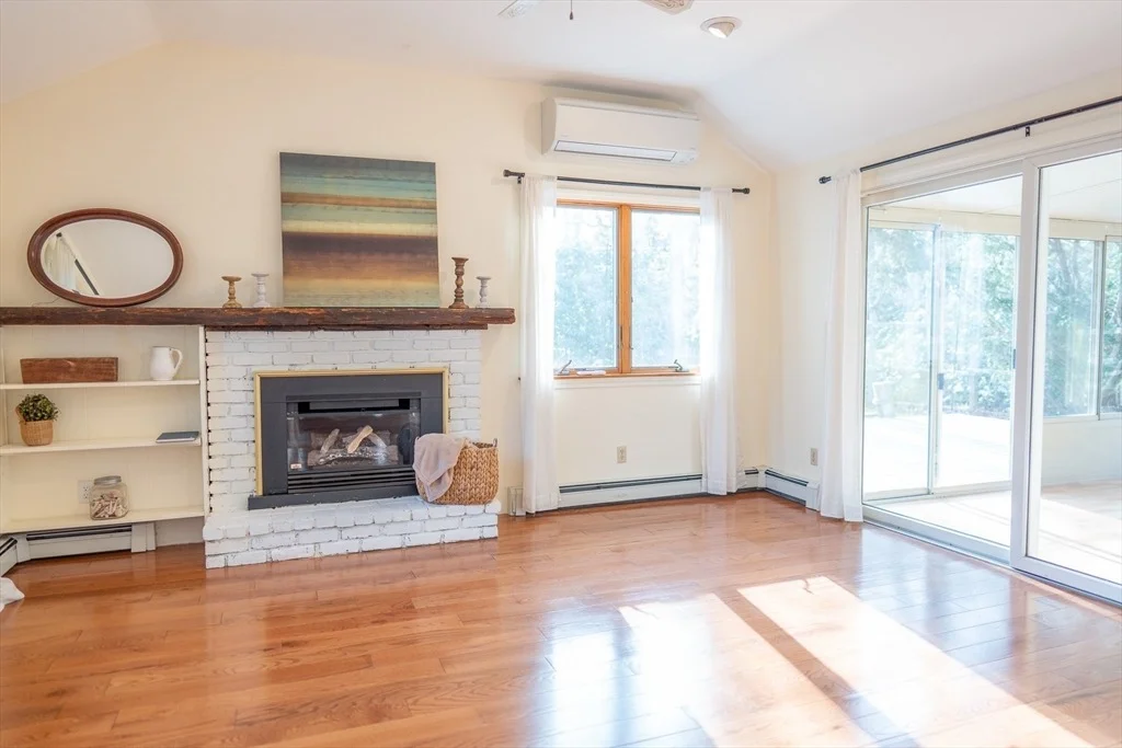 Photo of 147 Brook Trail Rd