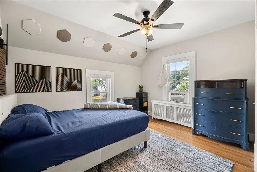 Photo of 90 Forest St