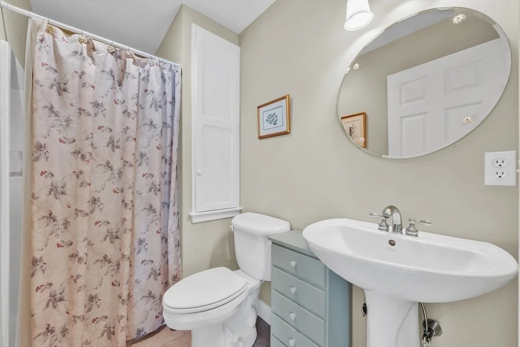 Photo of 10 Turner Ln