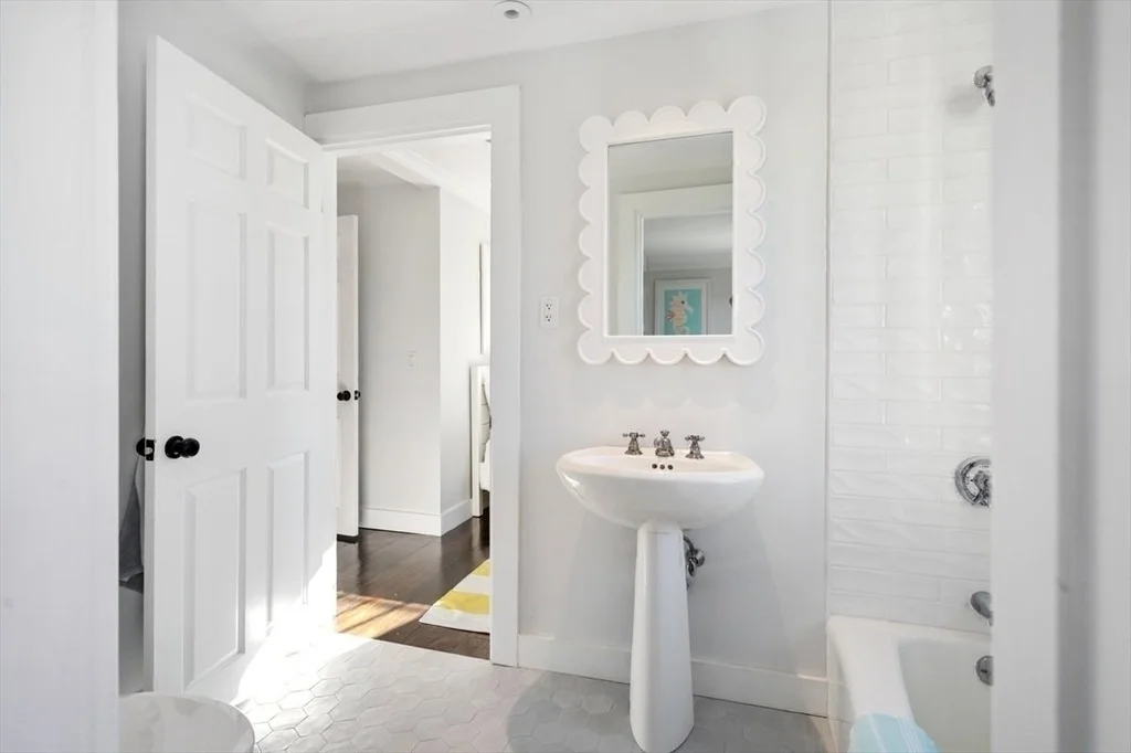 Photo of 10r Martins Lane