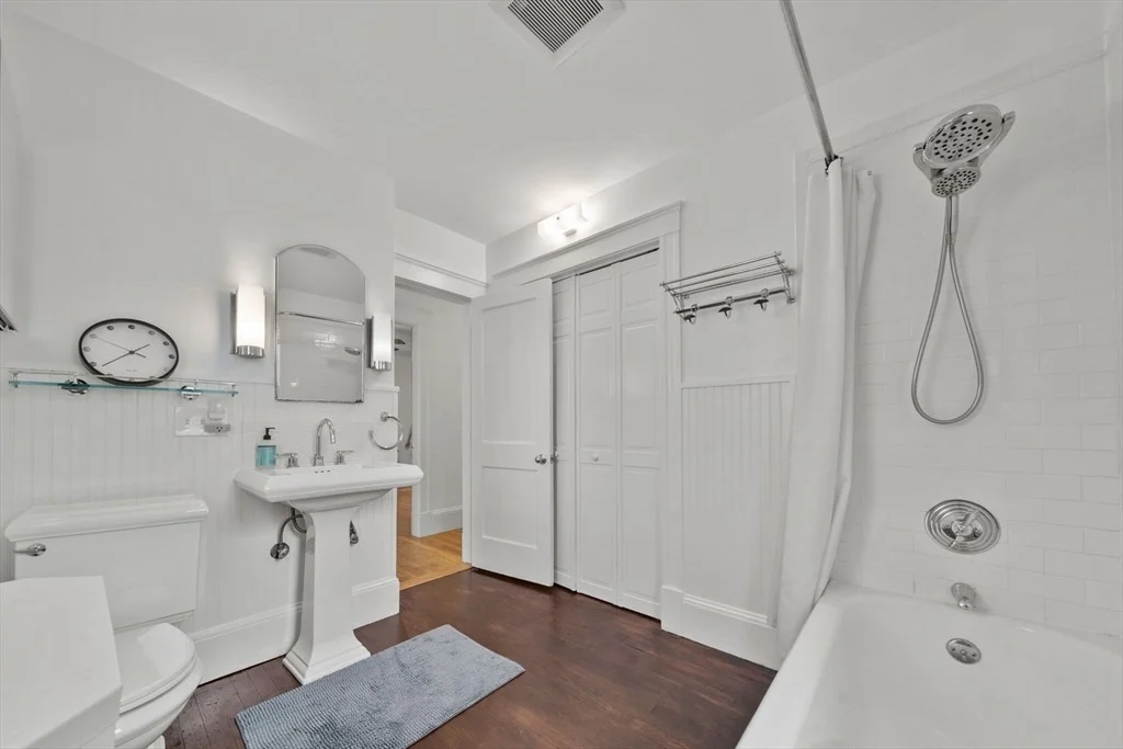 Photo of 25 Maple Ave.