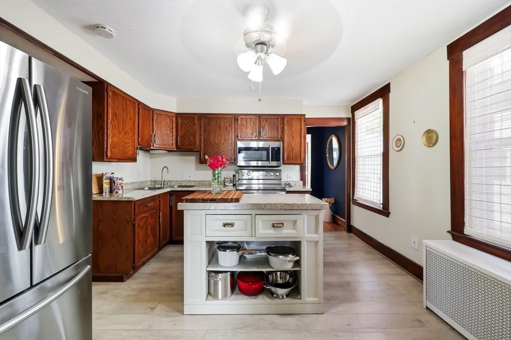 Photo of 105 Pine St