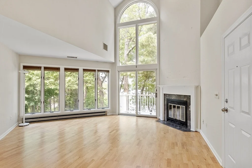 Photo of Unit 31 at 31 Pointe Rok