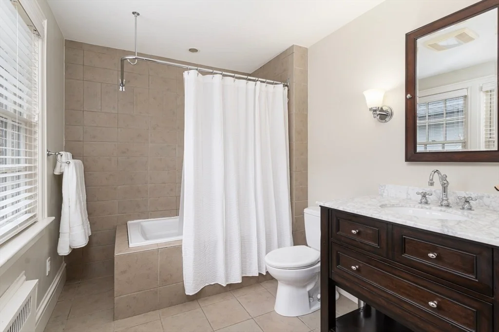 Photo of 87 Blackstone Blvd
