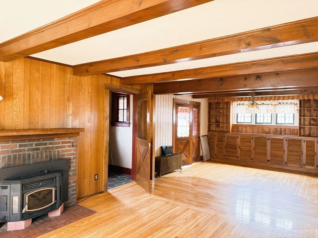 Photo of 4 Gareau Ave