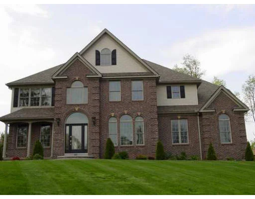 Photo of 83 Cedar Woods Glen