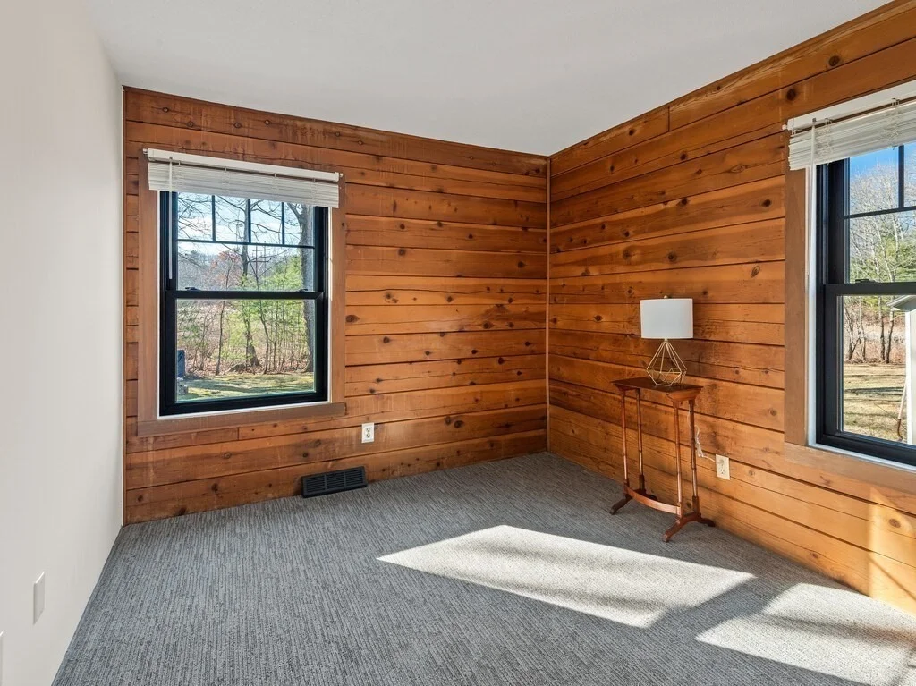 Photo of 281 Warren Rd