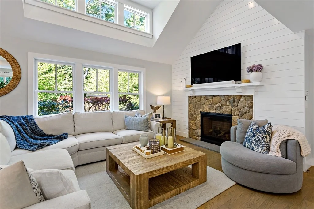 Photo of 564 Cotuit Bay Drive
