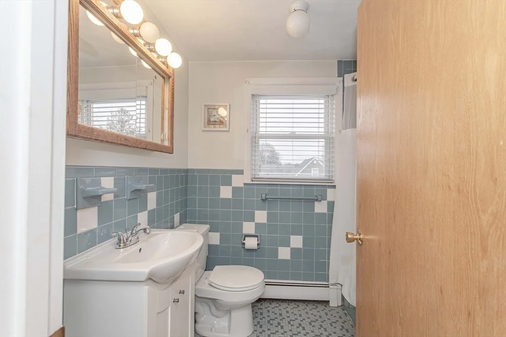 Photo of 71 Vallaro Rd