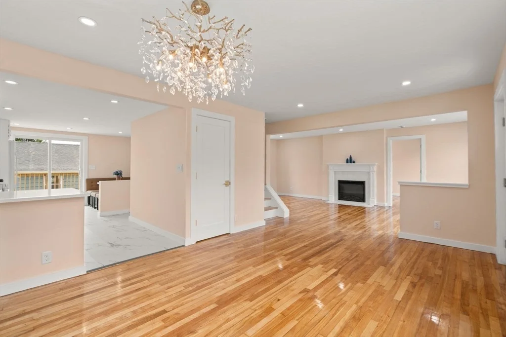 Photo of 331 Burncoat Street