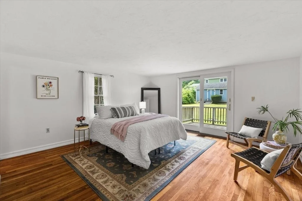 Photo of 83 River Rd