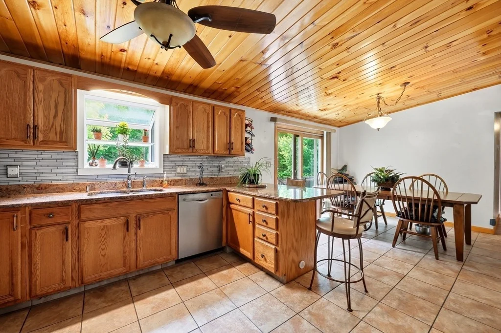 Photo of 108 Oak Knolls Circle
