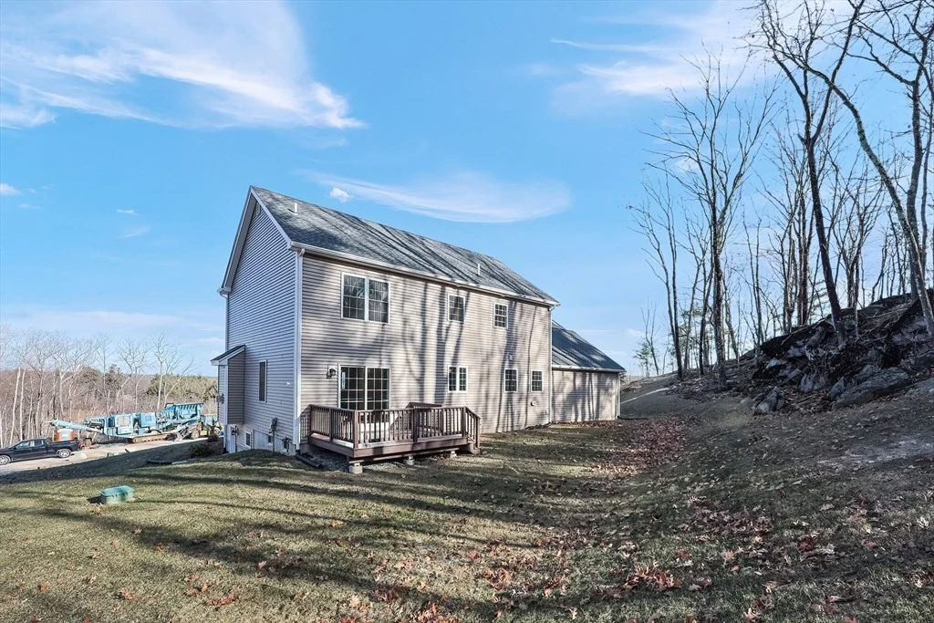 Photo of 19 Oriole Dr