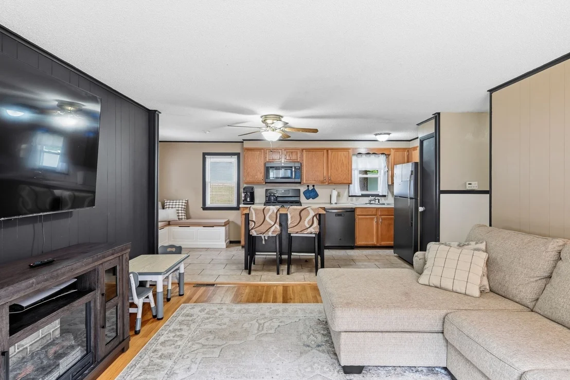 Photo of 42 N Brook Rd