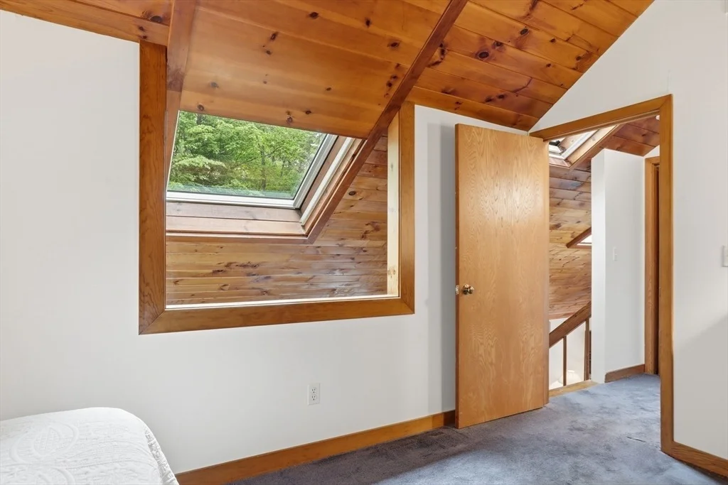 Photo of 39 Hog Hill Road