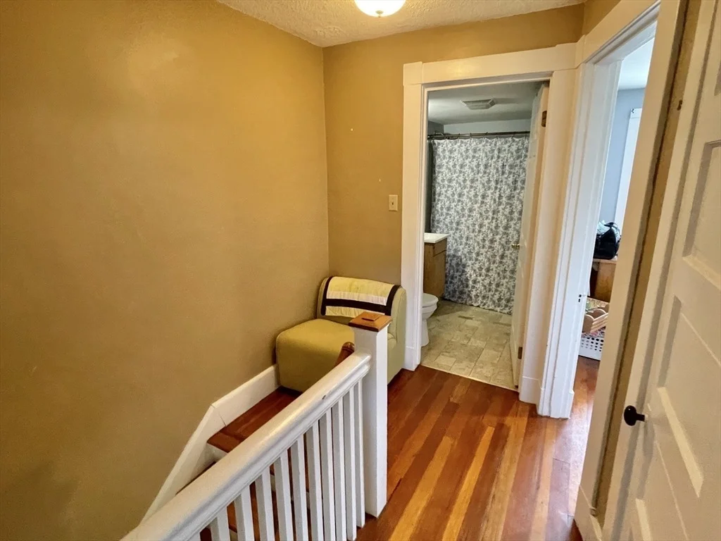 Photo of Unit 98 at 98 Everett St