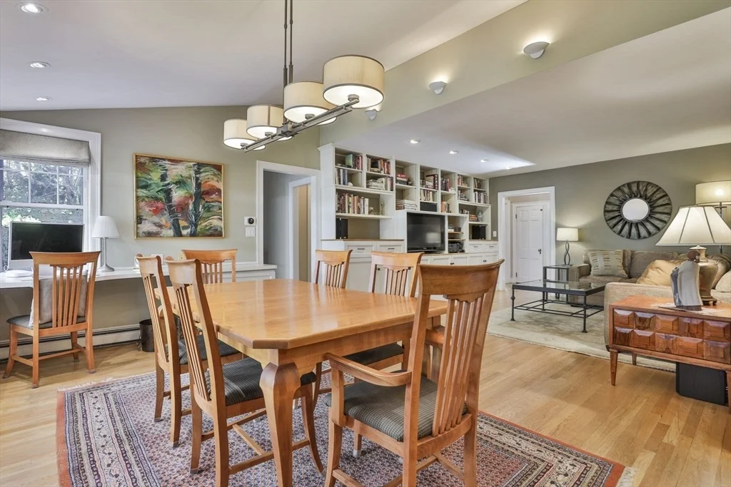 Photo of 32 Columbine Rd