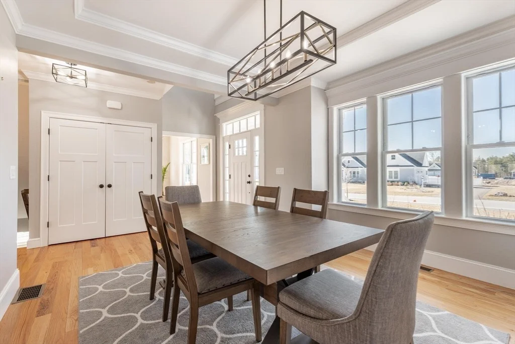 Photo of 10 Rochambeau Ave