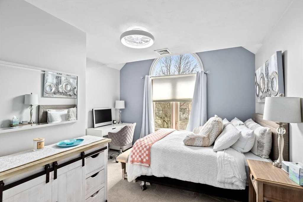 Photo of 130 Culloden Dr
