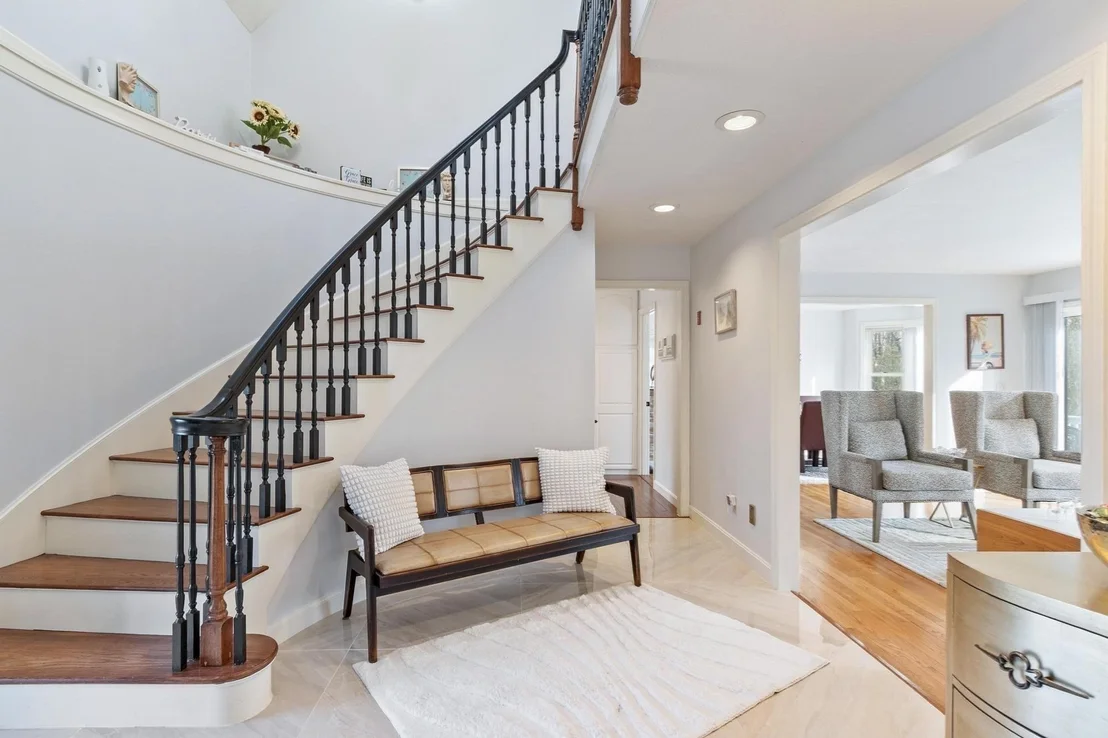 Photo of 99 Longview Street
