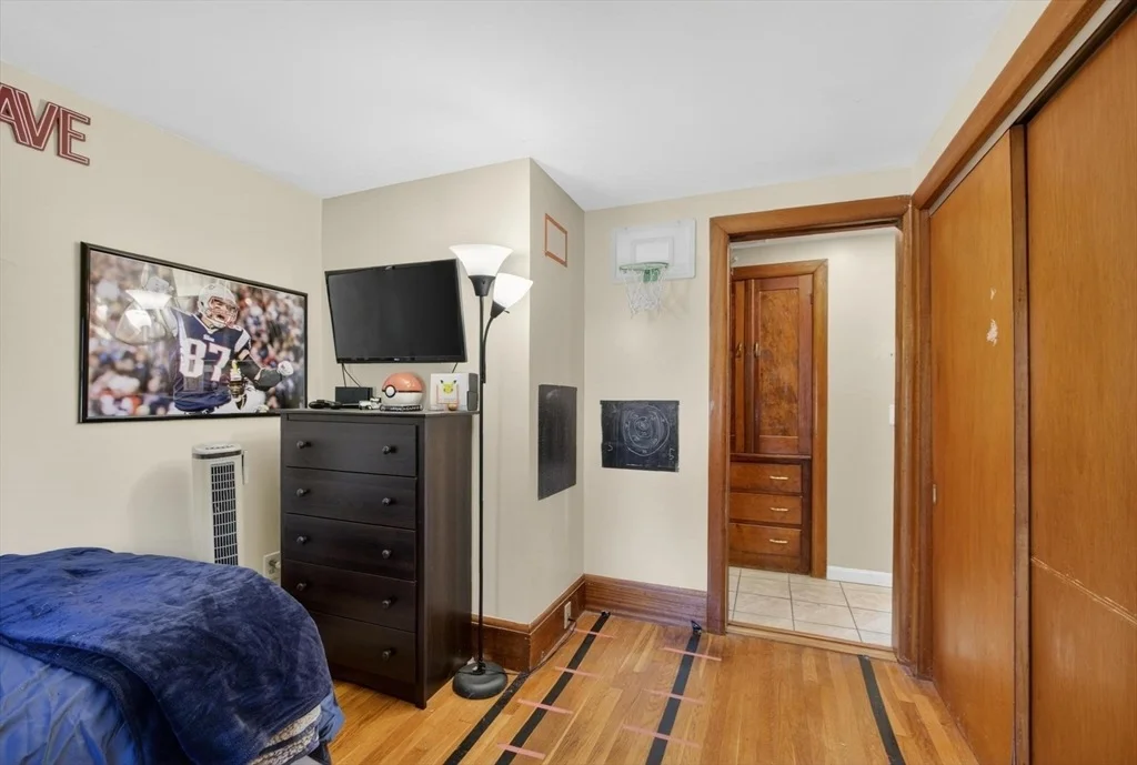 Photo of 18 Hillside Dr