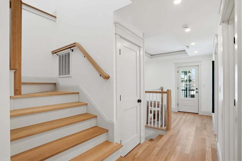 Photo of 180 Larch Rd