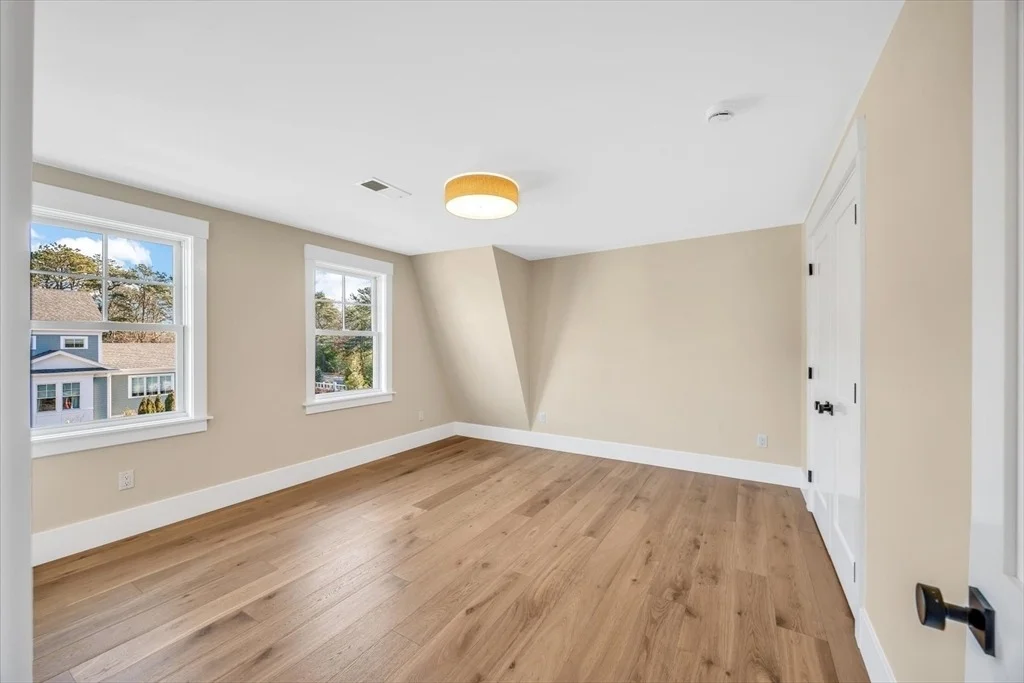 Photo of 6 Willow Cir