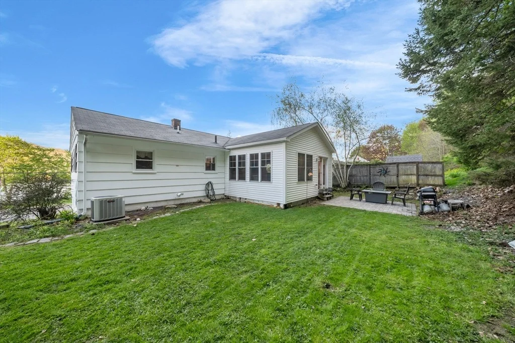 Photo of 88 Whitehall Rd