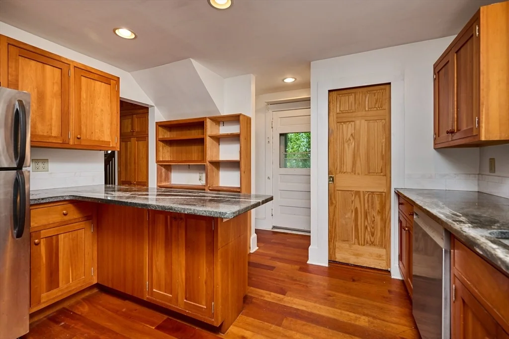 Photo of 9 Mcclure St