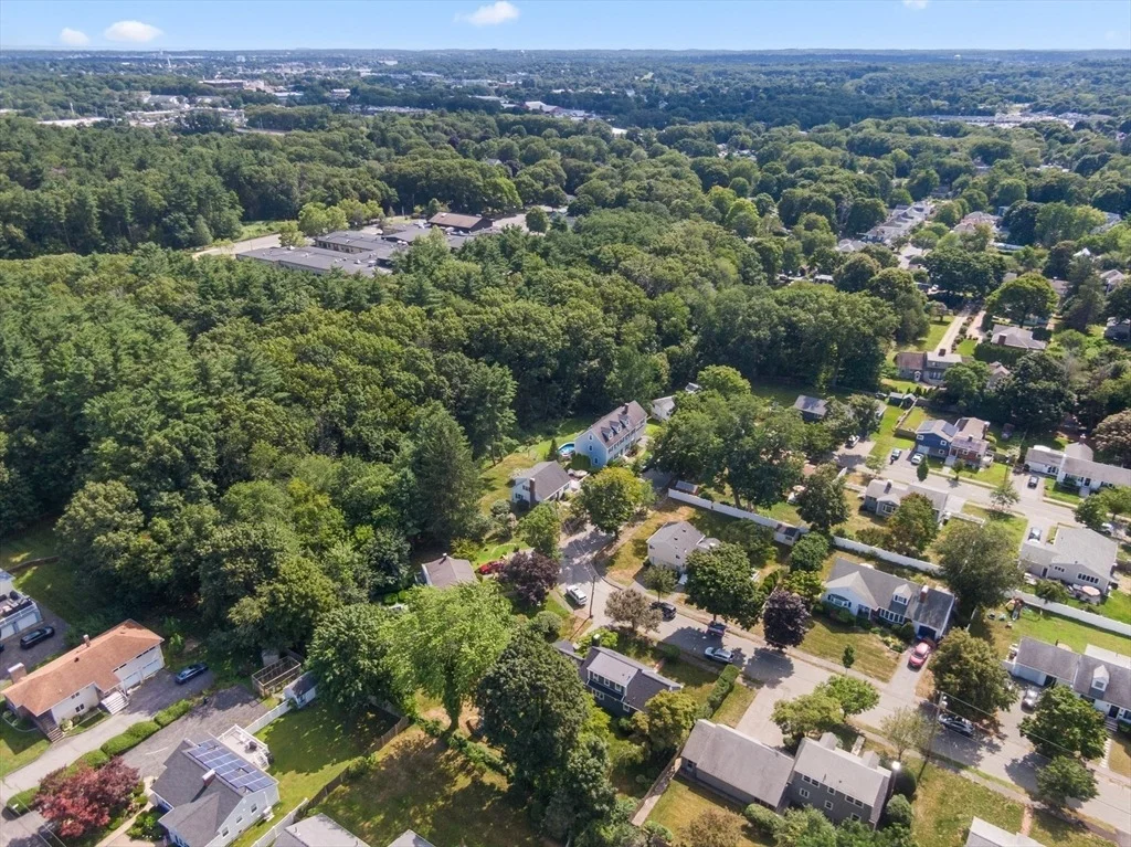 Photo of 20 Oakhurst Rd.