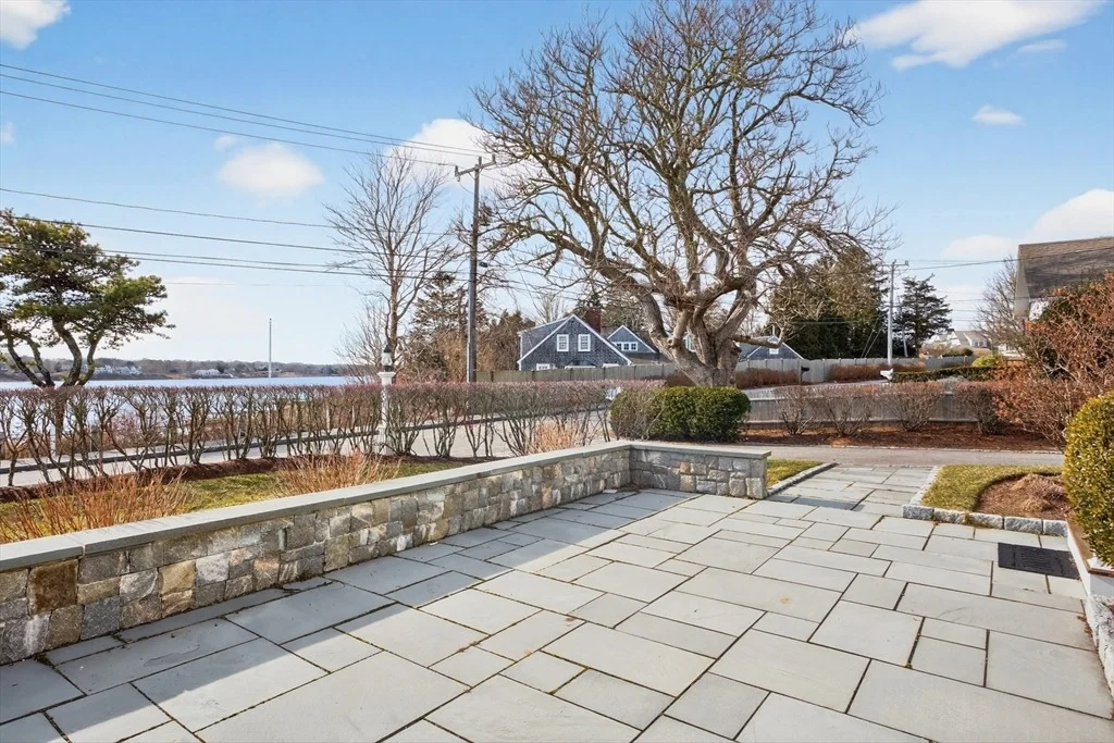 Photo of 121 Queen Anne Rd