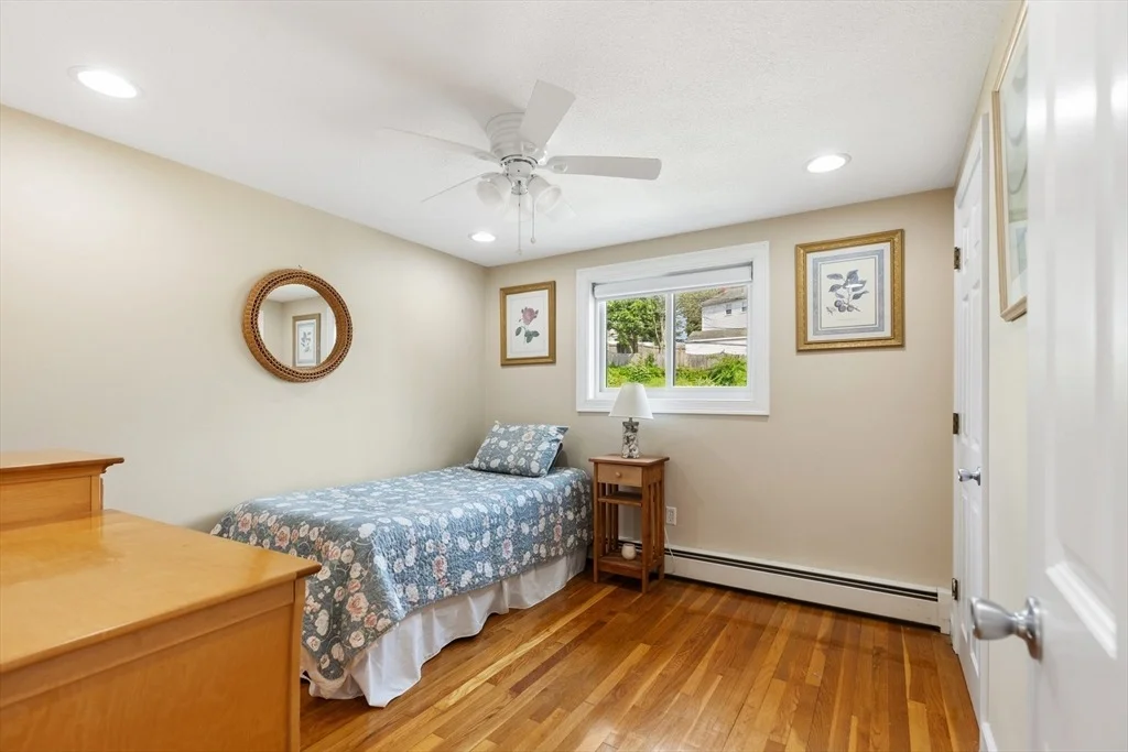 Photo of 10 Murdock Dr
