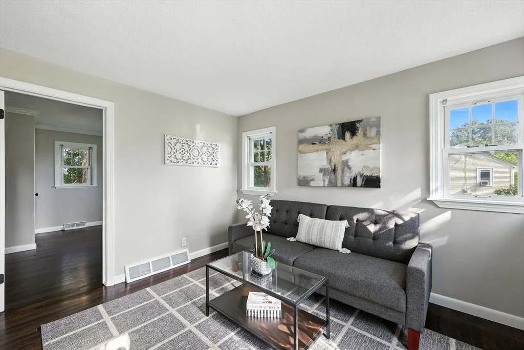 Photo of 69 Willard Ave