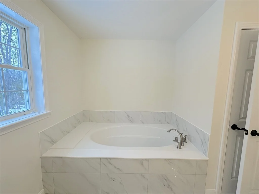 Photo of 31 Oriole Dr