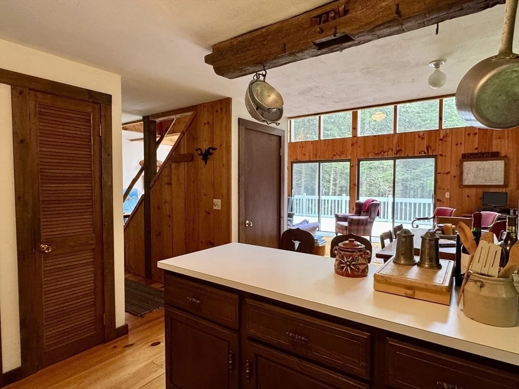 Photo of 80 River Road